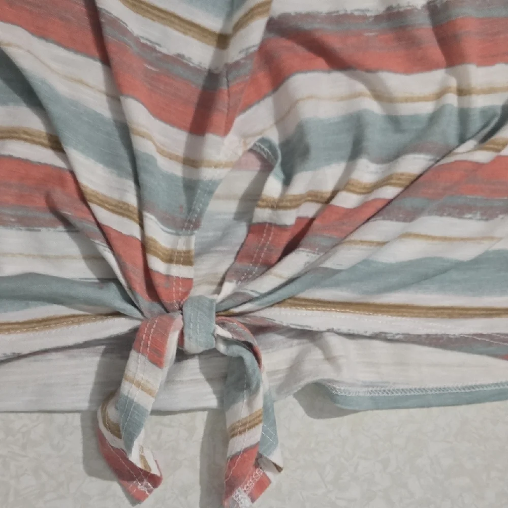 Relaxed‎ Green and Pink Tie Front Short Sleeve Blouse